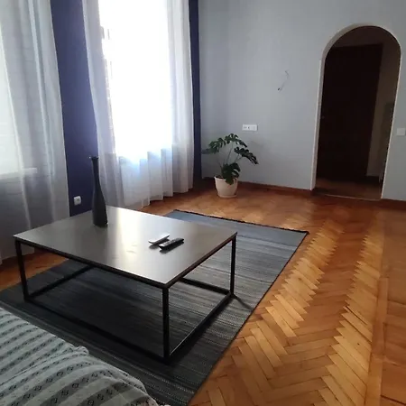 Flat In The Center